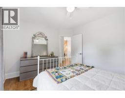 565 ST DAVID Street N - 23