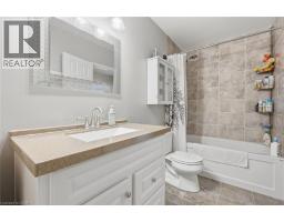 469 CLARIDGE Road UnitNo. 6 - 25