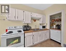 230 PICTON Street E - 10