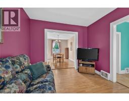 230 PICTON Street E - 16