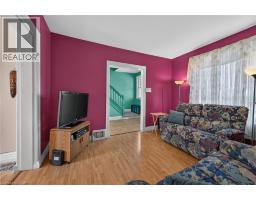 230 PICTON Street E - 17