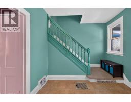 230 PICTON Street E - 18