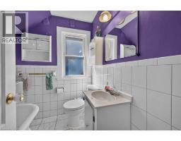 230 PICTON Street E - 26
