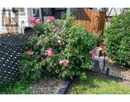 230 PICTON Street E - 46