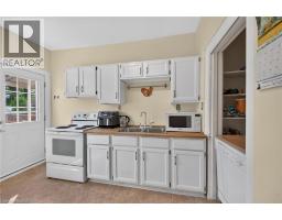230 PICTON Street E - 6