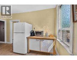 230 PICTON Street E - 9