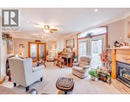 875 SAFARI Road - 33