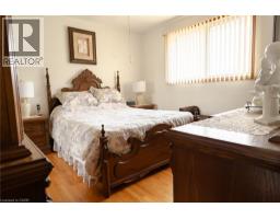 43 HENLEY Drive - 12