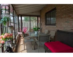 43 HENLEY Drive - 30