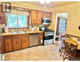 44 DOUGLAS Avenue - 10