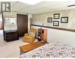 44 DOUGLAS Avenue - 26