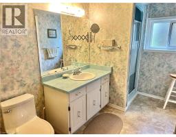 44 DOUGLAS Avenue - 29