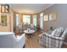 470 AMANDA Crescent - 10