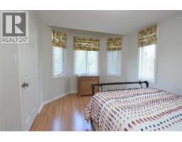470 AMANDA Crescent - 33