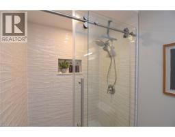 470 AMANDA Crescent - 38