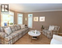 470 AMANDA Crescent - 9
