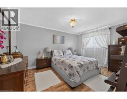 49 BROOKSTREAM Court - 22