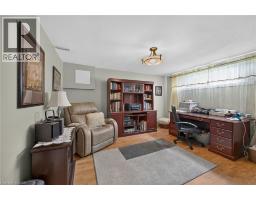49 BROOKSTREAM Court - 36