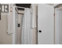 49 BROOKSTREAM Court - 39