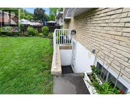49 BROOKSTREAM Court - 42