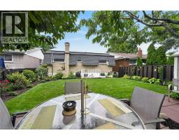 49 BROOKSTREAM Court - 49