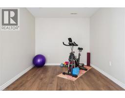 898 GZOWSKI Street - 32
