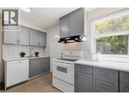 164 JANSEN Avenue UnitNo. 11 - 11