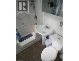 15 BLAIR Avenue - 10