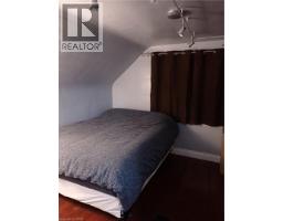 15 BLAIR Avenue - 12