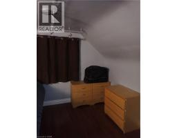 15 BLAIR Avenue - 13