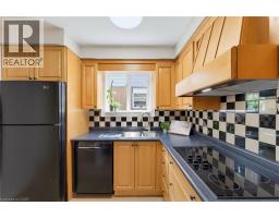 32 SILVERVINE Drive - 6