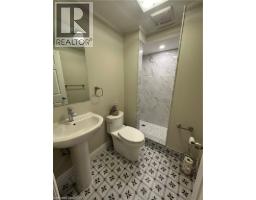 64 ENGLISH Crescent - 21