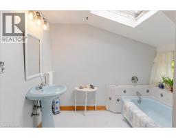 237 NORFOLK Street N - 37
