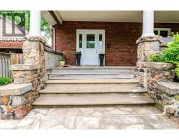 237 NORFOLK Street N - 5