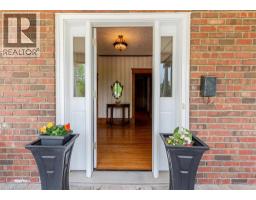 237 NORFOLK Street N - 6
