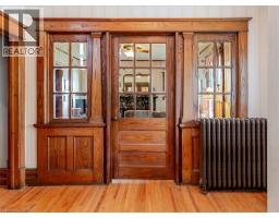 237 NORFOLK Street N - 9