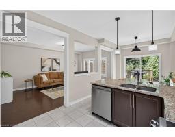 82 MAPLEVALE Drive - 17