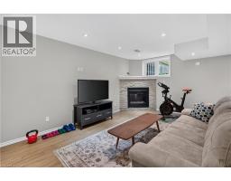 82 MAPLEVALE Drive - 27