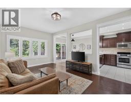 82 MAPLEVALE Drive - 7