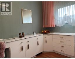 205 RYKERT Street - 10