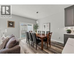 1070 EVANS Street W - 16