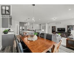 1070 EVANS Street W - 17