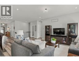 1070 EVANS Street W - 18