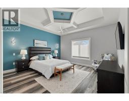 1070 EVANS Street W - 20