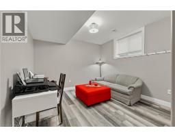 1070 EVANS Street W - 33