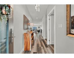 1070 EVANS Street W - 4