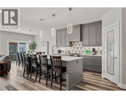 1070 EVANS Street W - 8
