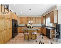 26 SHADETREE Crescent - 17