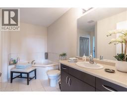 8625 UPPER CANADA Drive - 17