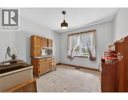46 ERIE Street N - 22